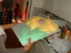 thumbs/AllashaBDay2001PartyCake2.JPG.jpg