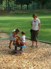 thumbs/AllashaWestonVickiePark2001.JPG.jpg