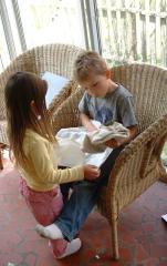 thumbs/Emmon7thBDayPresents2.jpg.jpg
