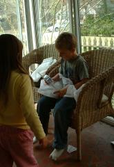 thumbs/Emmon7thBDayPresents3.jpg.jpg