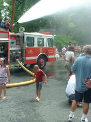 thumbs/EmmonJulyFourth01Firetruck.JPG.jpg