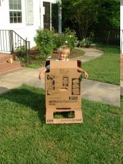 thumbs/EmmonRoboBoxBoy1.JPG.jpg