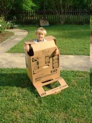 thumbs/EmmonRoboBoxBoy2.JPG.jpg