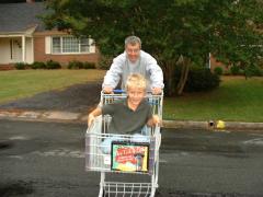 thumbs/MikeW&EmmonShoppingCart1.JPG.jpg