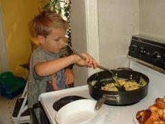 thumbs/emmoncooking2002.JPG.jpg