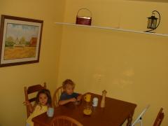 thumbs/kidsbreakfast01a.jpg.jpg
