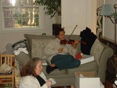thumbs/XmasMaggieViolin2.JPG.jpg